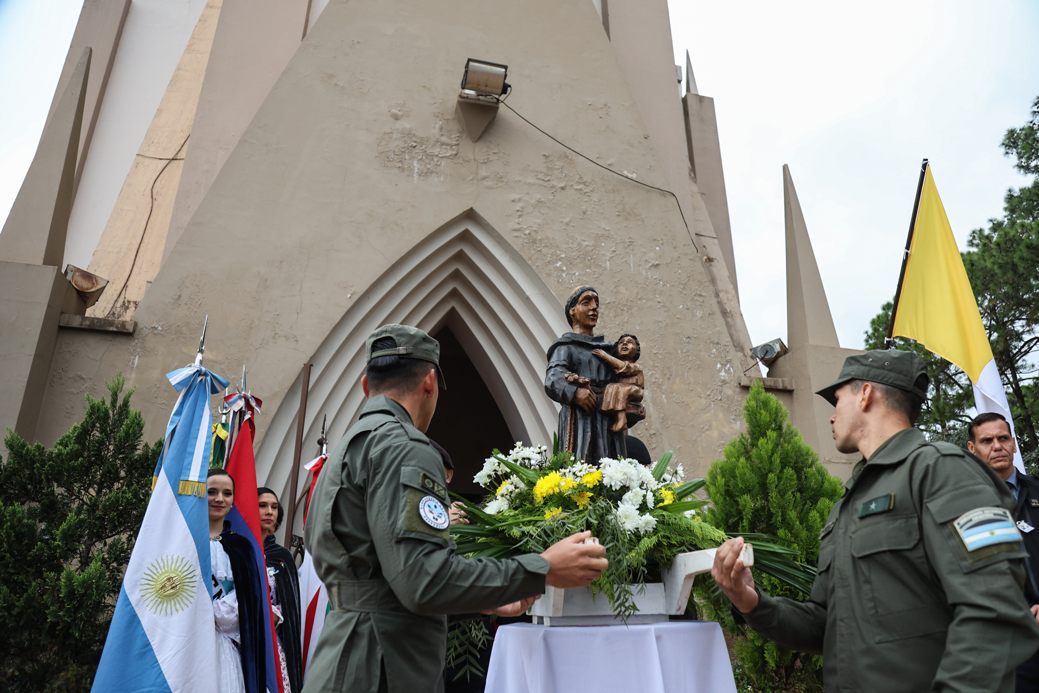Oberá vivió su fiesta patronal con una multitudinaria celebración en honor a San Antonio 4